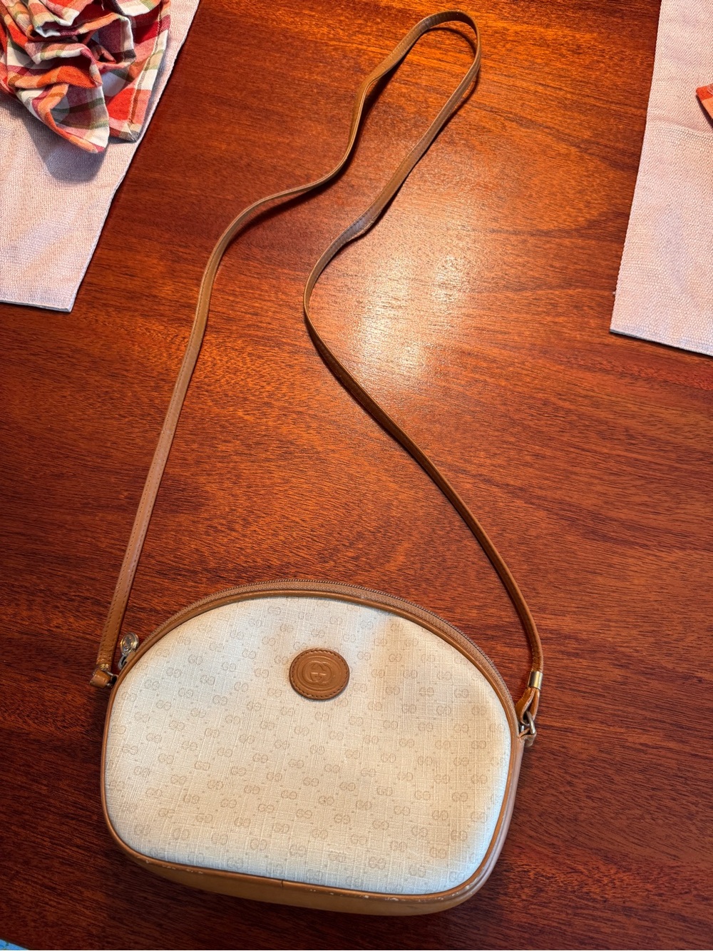 Vintage GUCCI Classic Cream Crossbody Bag with Tan Trim